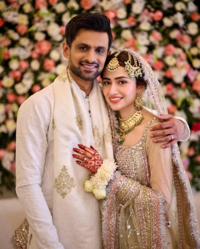 Shoaib Malik Marries Sana Javed Amid